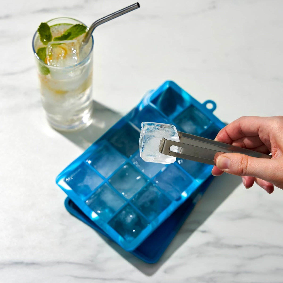 Ice Cube Tray with Lid, Makes 15 1.25" Cubes, Durable Silicone Trays, Perfect for Cocktails, Beverages, Mocktails, Iced Coffee, Tea, Infused Water, Kitchen Essentials, Set of 1, Blue Marble
