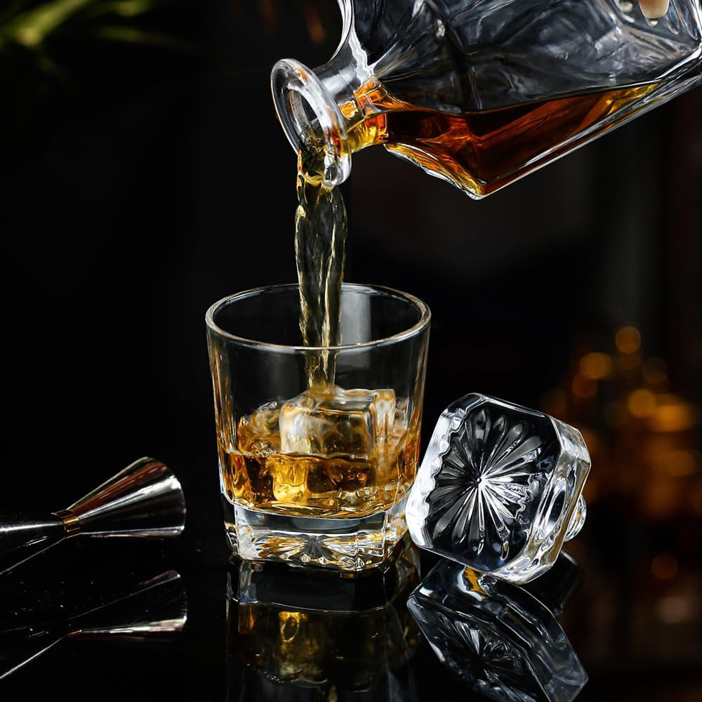 Square 25Oz Whiskey Liquor Decanter Set with 2 Glasses in Box