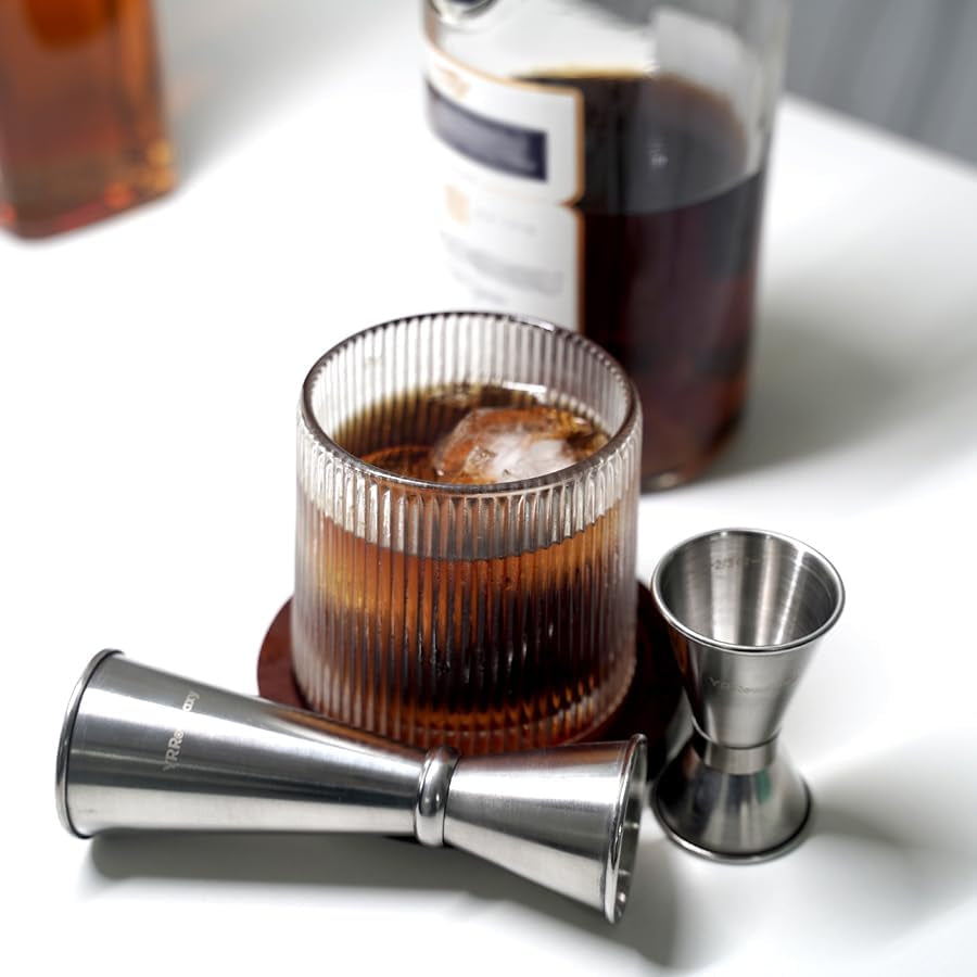 Cocktail Jigger，Double-Sided Jigs Made of Stainless Steel, 2 Oz & 1 Oz and 1/2 Oz & 1 Oz Precise Bartender Tool for Cocktail Shaker Sets,Jigger for Bartending, Home Bars & Mixology